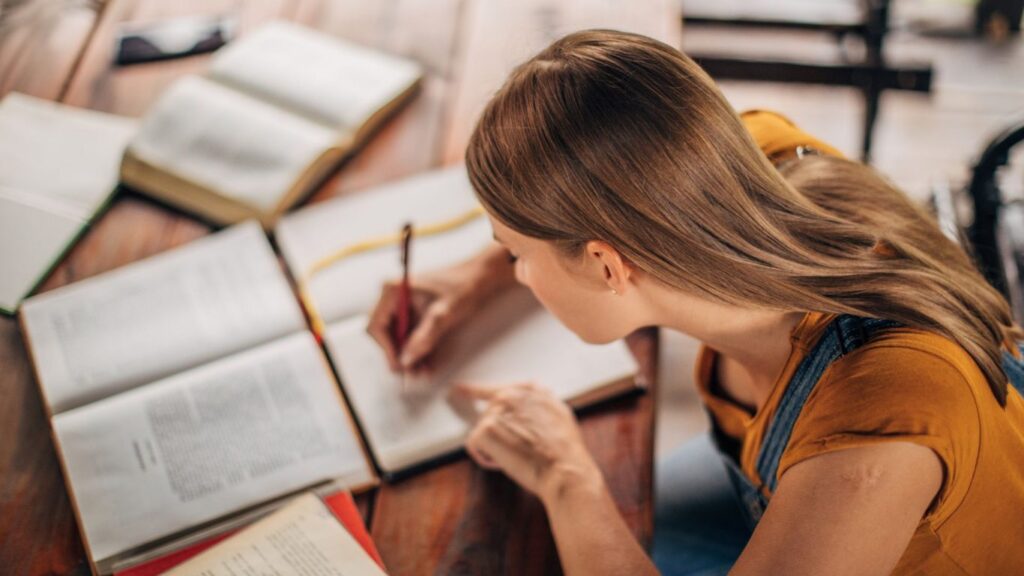 Цьогоріч Дніпропетровщина в пʼятірці лідерів за кількістю заяв вступників до